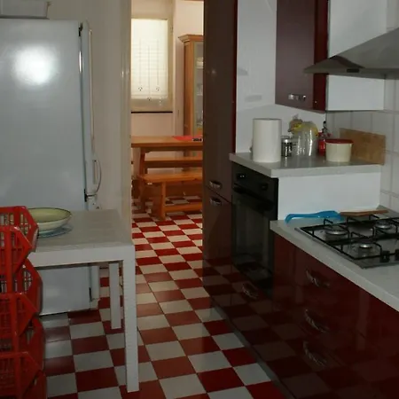 Casa Vacanze Le Carrube Дом отдыха Андрано